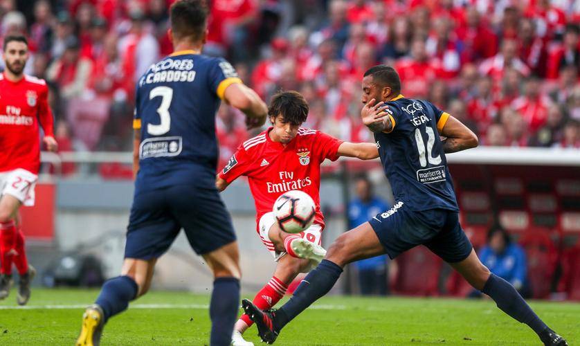 今夜突围战来临，利物浦围绕葡超止住颓势，赛场秩序良好，细节决定成败的简单介绍