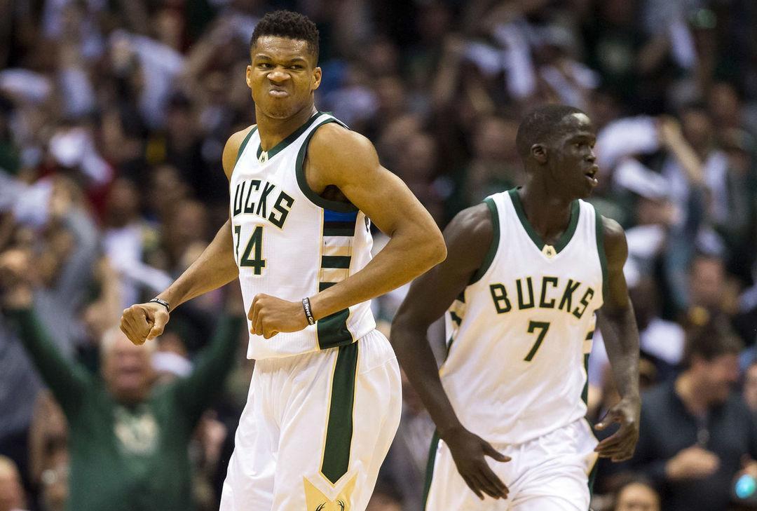 包含字母哥连续十场比赛得分超过夺冠，DWG不断突破！全场沸腾不已的词条